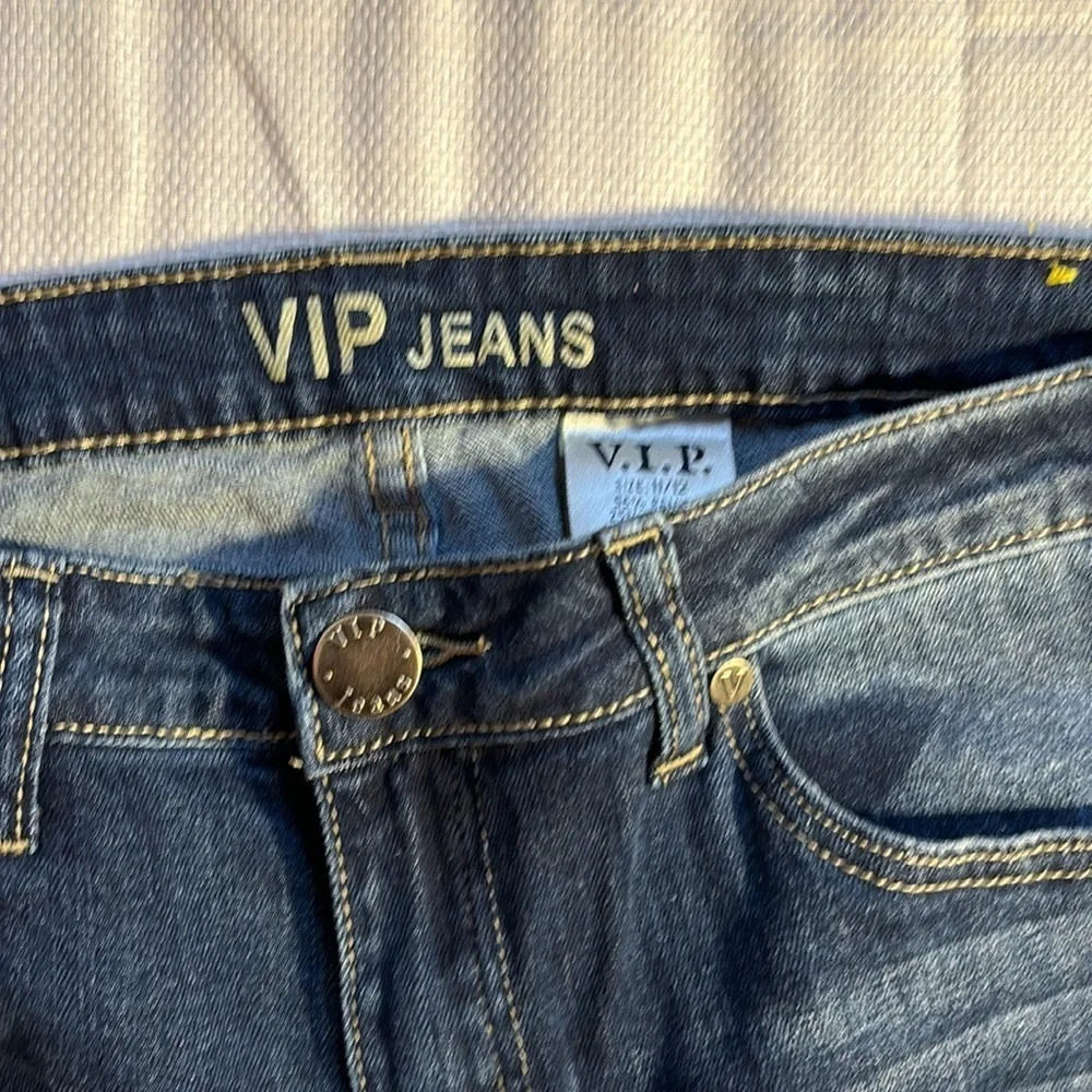 2/$30 VIP Distressed Rip 5 Pocket Jeans Size 11/12